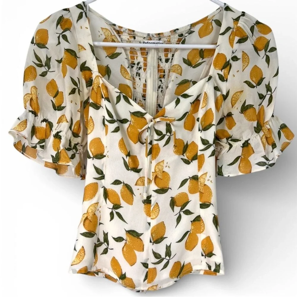 Reformation Delevan top in lemon print